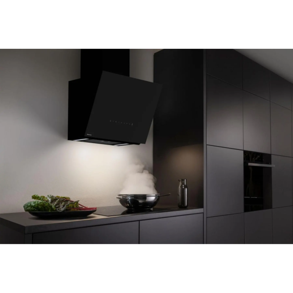 Hisense 60cm Smart Cooker Hood A+ Black CH6IN6226B in kitchen