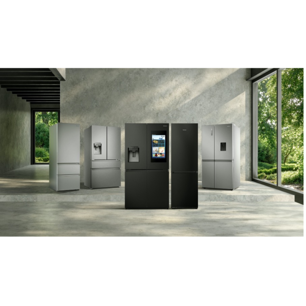 Hisense RF793N4SAFE Black Refrigerator in Modern Kitchen